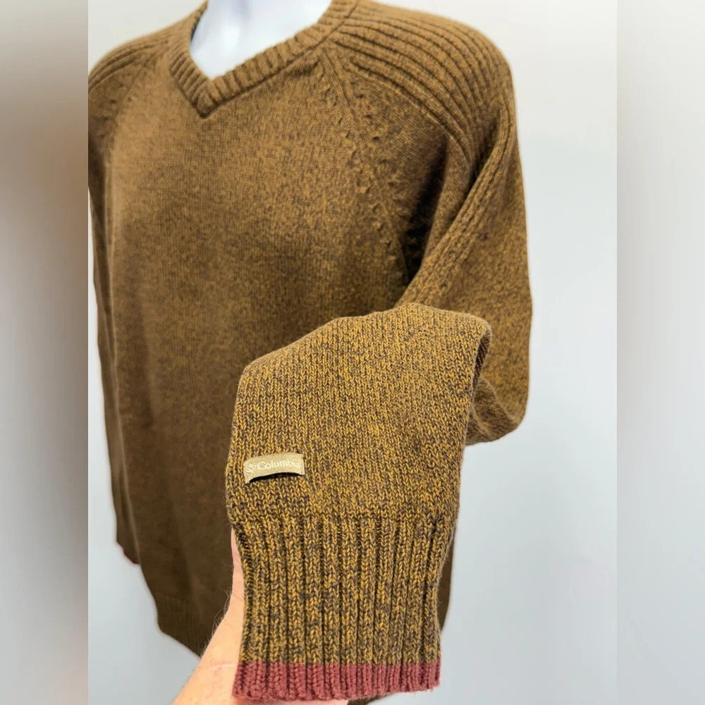 COLUMBIA Men’s brown heather V neck sweater size L - Picture 3 of 12